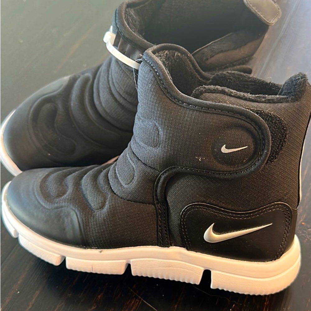 Nike Boots Size 11.5